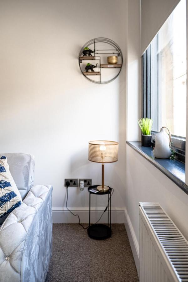 Cozy 1-Bedroom Apartment In The Heart Of Barnsley Town Centre Ngoại thất bức ảnh