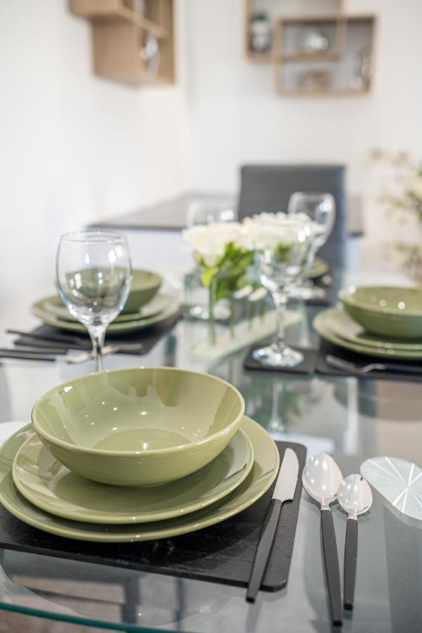 Cozy 1-Bedroom Apartment In The Heart Of Barnsley Town Centre Ngoại thất bức ảnh