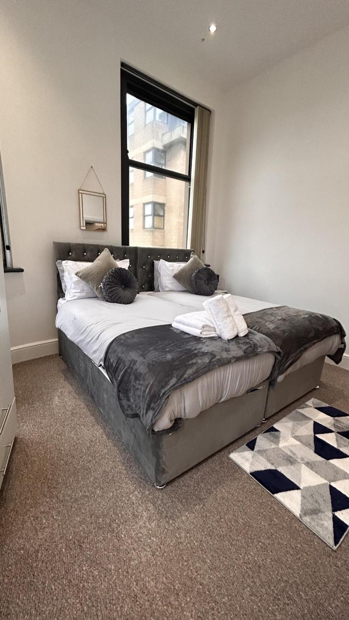 Cozy 1-Bedroom Apartment In The Heart Of Barnsley Town Centre Ngoại thất bức ảnh